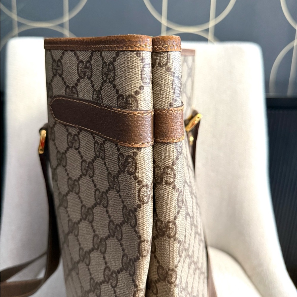 Authentic Gucci large tote bag brown monogram coated canvas - Picture 9 of 16